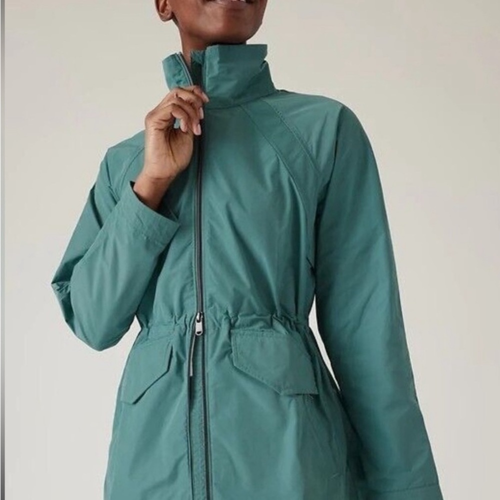 Athleta women’s Westerly Rain Jacket New NWT size Medium deep ocean teal
